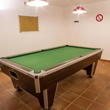 Cerdanya En Familia Montana Park Apartment Enveitg